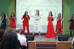 «Последний звонок» на отделении гуманитарно-эстетического образования