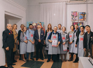 Красный квадрат
