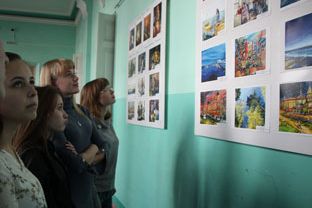 Выставка-конкурс учебных работ студентов