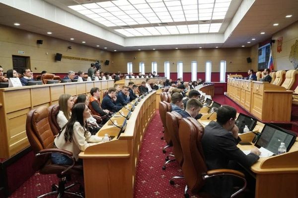 НАШИ СТУДЕНТЫ В ОБЩЕСТВЕННОМ ДИАЛОГЕ