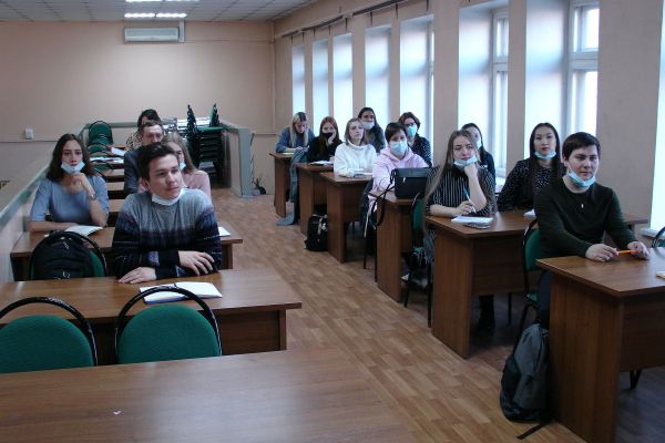 Собрание научного студенческого общества «МИР» на отделении гуманитарно-эстетического образования